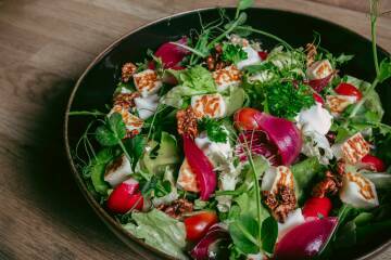 Halloumi salad