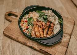 Chicken mushrooms bowl 