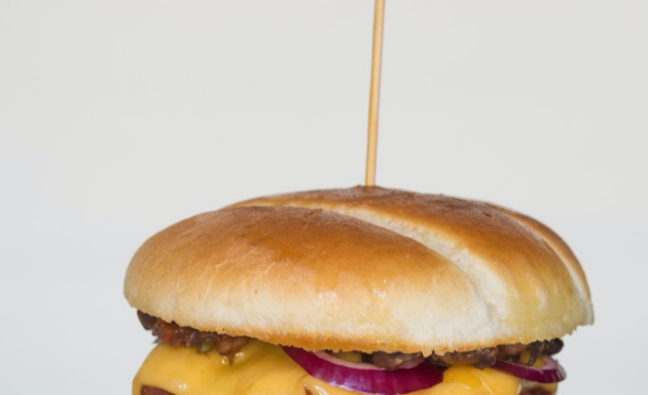 Sport's Cheeseburger - zdjęcie 1